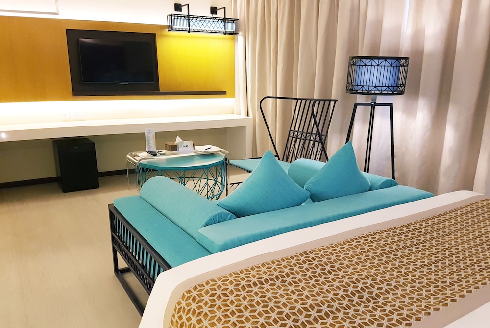 Hue Hotels And Resorts Boracay Managed By Hii - Malay