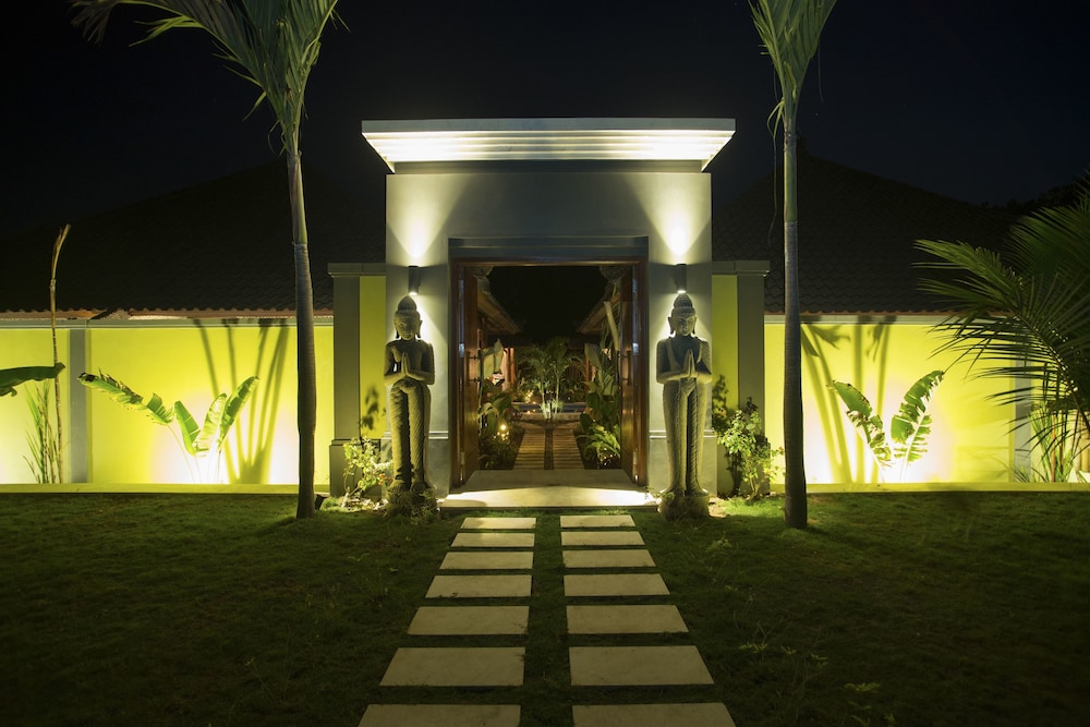 Castaway Resort - Bali