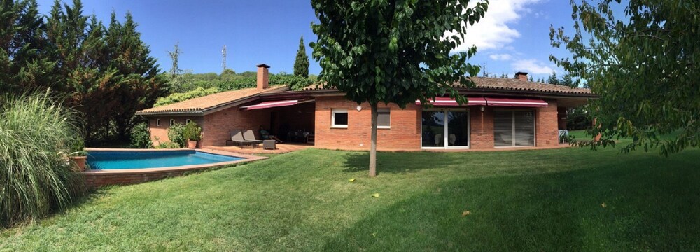 Cingles Del Moianes - Country House With Pool - Catalonia
