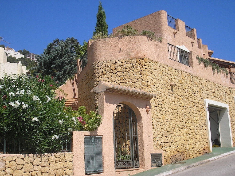 Altea Hills Spanish Villa With Stunning Views On Med Sea-free Wifi-shared Pools - Altea