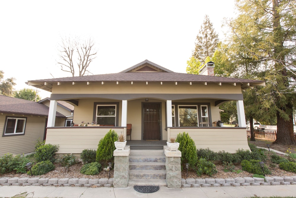 Unwind On Vine- A Beautiful Place To Stay And Short Walk To Downtown - Paso Robles, CA