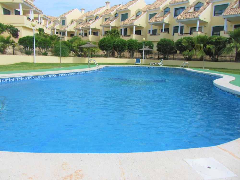 Spacious And Beautiful 2 Bed 2 Bath Apartment Guest Review Best Area - Cabo Roig