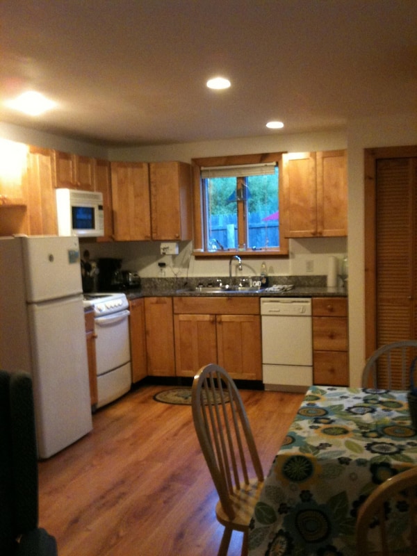 Extra Clean!  Charming Cottage Located In The Heart Of Acadia National Park. - Maine
