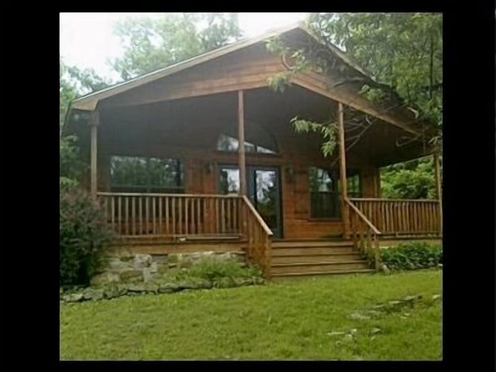 Stay 3 Nights & 4th Is Free! ~ Quiet Luxury ~ Dragonfly Mountain - Eureka Springs, AR