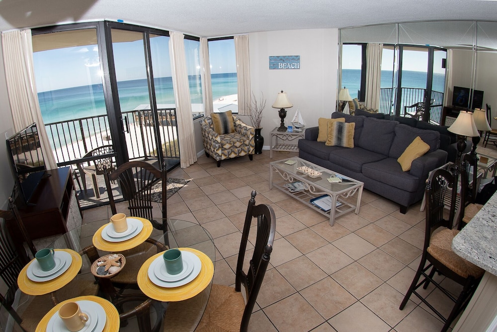 Ocean Front Renovated Condo With Free Beach Chairs - Panama City Beach, FL