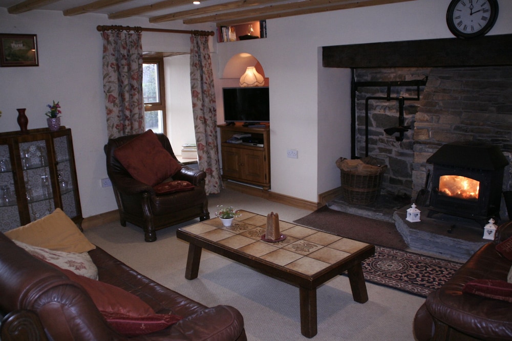 Cosy South Facing Sunny Cottage Ballylickey, Bantry - On The Wild Atlantic Way - 愛爾蘭