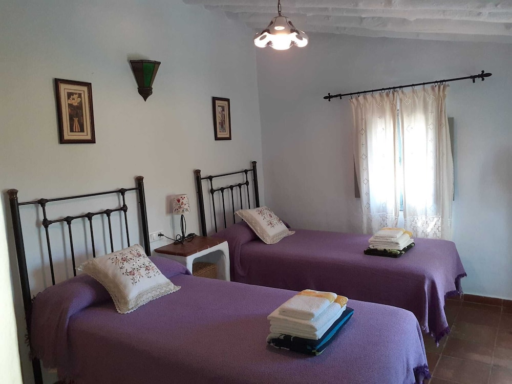 Beautiful And Quiet Cottage Typical Andalusian At 12 Km From Nerja And Beaches. - Frigiliana