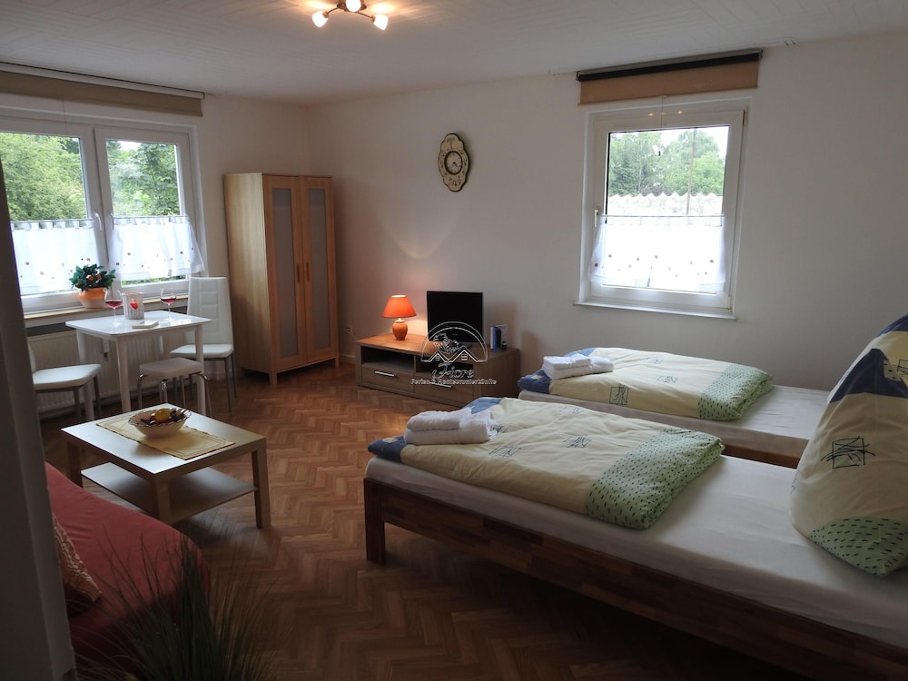 Feel-good Apartment In The Preferred South Of Duisburg For Business And Private Travelers - 뒤스부르크