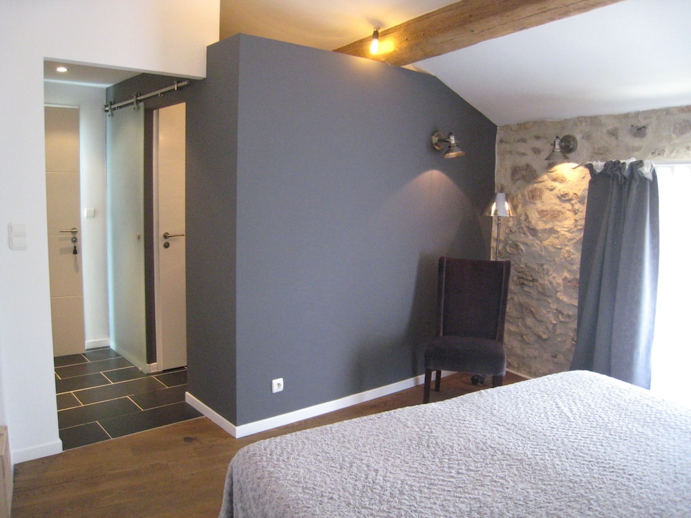 Luxurious Charming House. Securing And Warming Pool. 10 Rooms 9 Bathrooms - Pyrenees