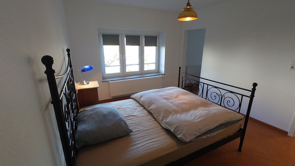 Nice 110 Sqm Apartment With Balcony - Saarland
