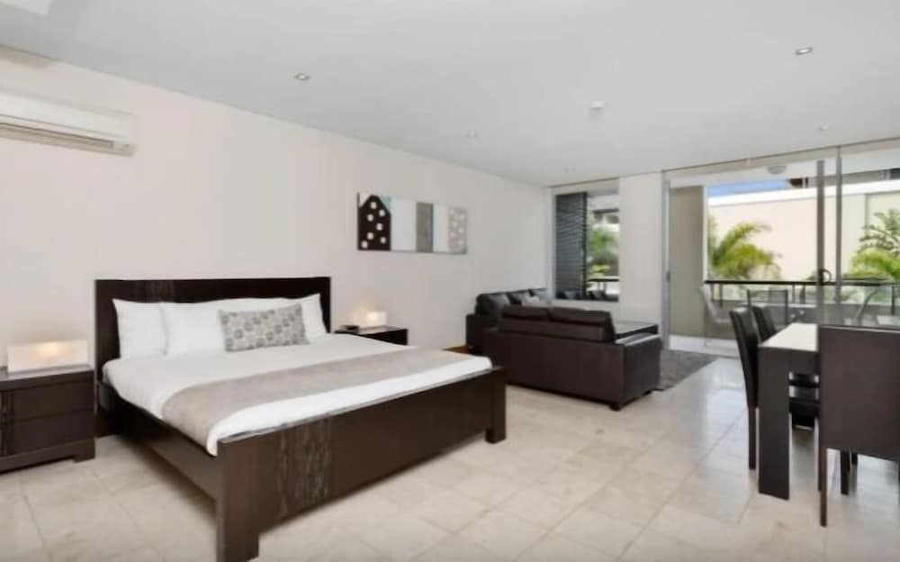 208 Oaks Santai Resort – Perfect Family Apartment - Tweed Heads