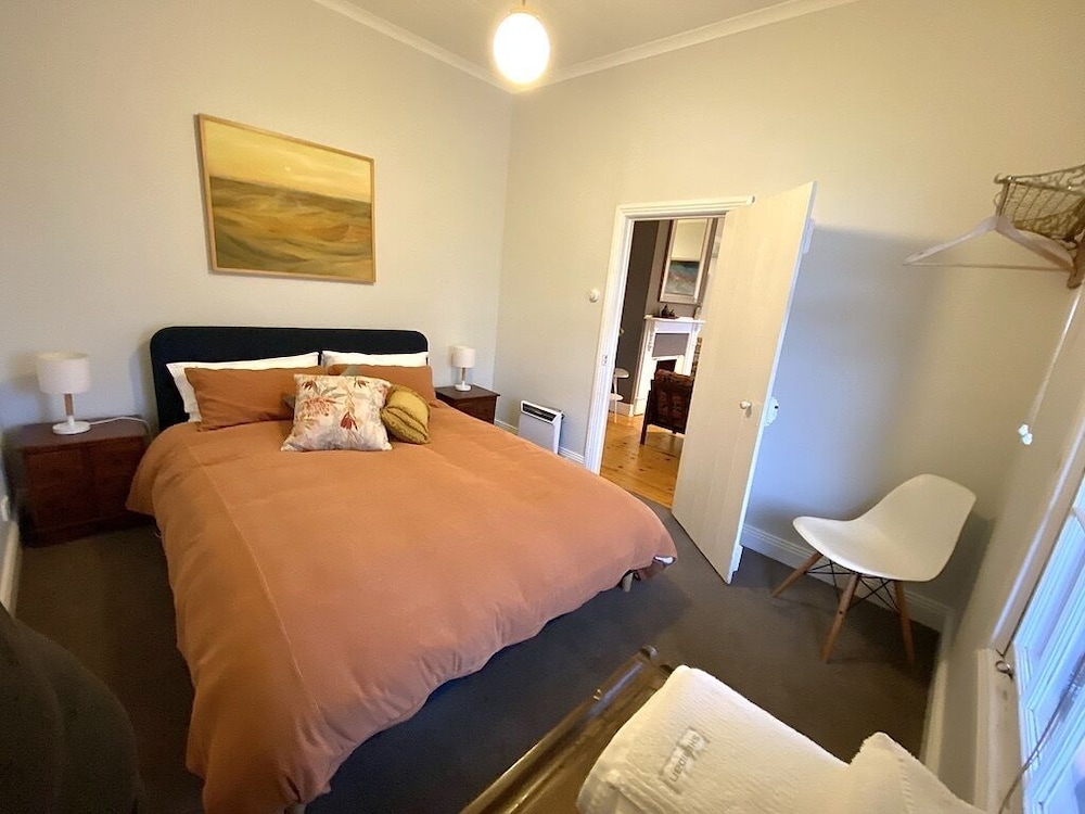 Charming Workers Cottage In A Superb, Quiet Location - Kyneton
