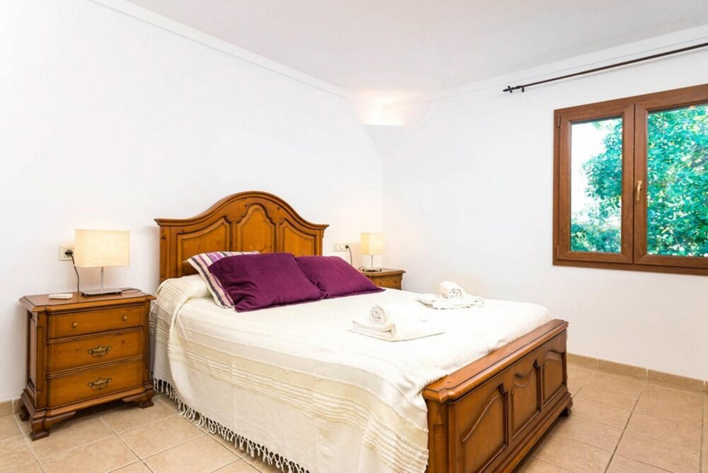 Villa Binimelis - Five Bedroom Villa, Sleeps 10 - Cala d'Or