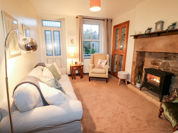 Woodbine Cottage, Family Friendly, With Hot Tub In Winster - Bonsall