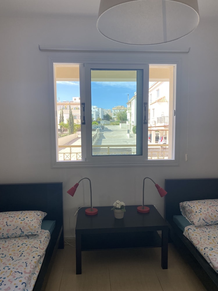 Apartment With Pool In Kapparis, Cyprus, Sleeps 6. - Famagouste