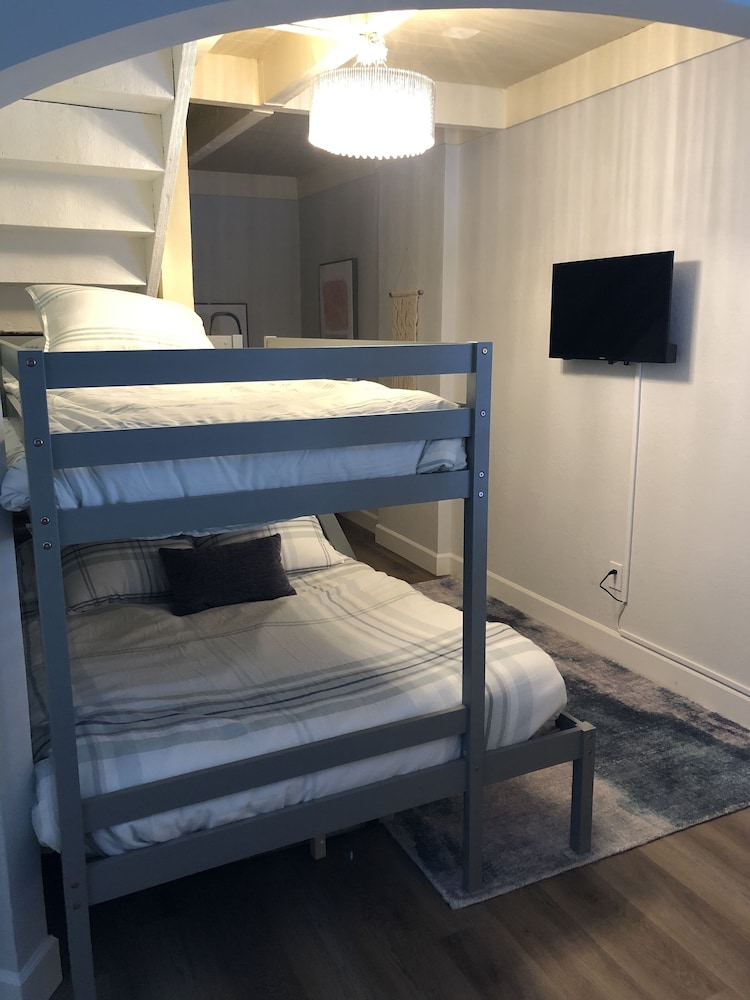 1 Bed , 2 Bath - Genoa, NV