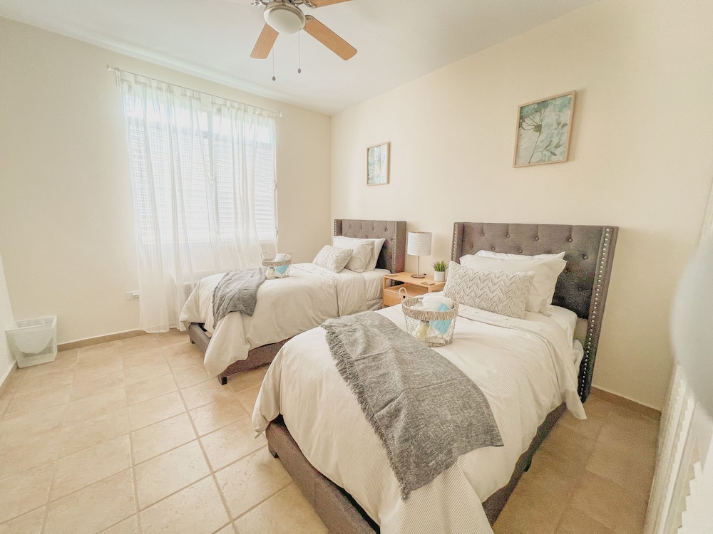 Relax In Style: 3br Humacao Condo W/ Rooftop Oasis - Humacao