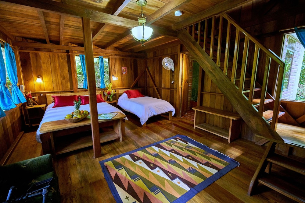 Casa Divina Lodge - Ecuador