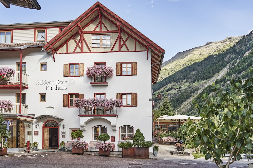 Goldene Rose Karthaus a member of Small Luxury Hotels of the World - Val Senales