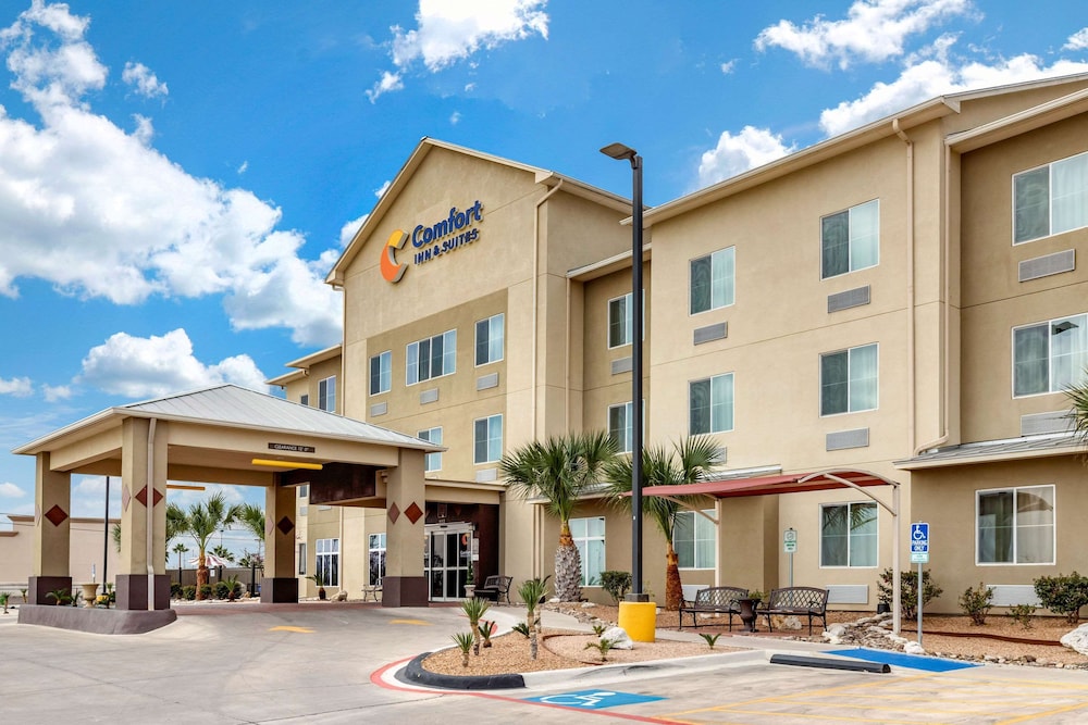 Comfort Inn and Suites Lakeside - Eagle Pass
