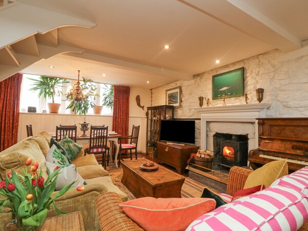 Roncon's Villa, Pet Friendly, With Hot Tub In Goldsithney - Praa Sands