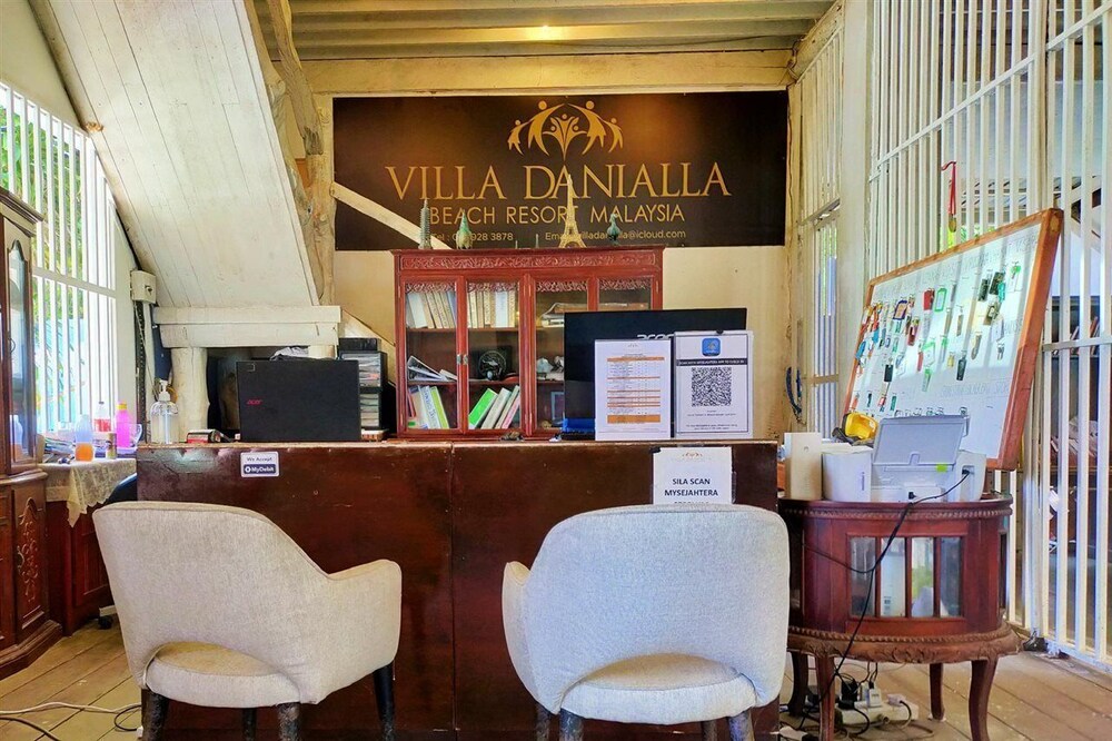 Villa Danialla Beach Resort - Pasir Puteh