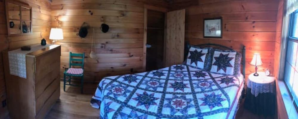 Cozy & Comfortable Log Cabin, Hike, Bike, Ski And Raft! Cabin #4 - North Carolina