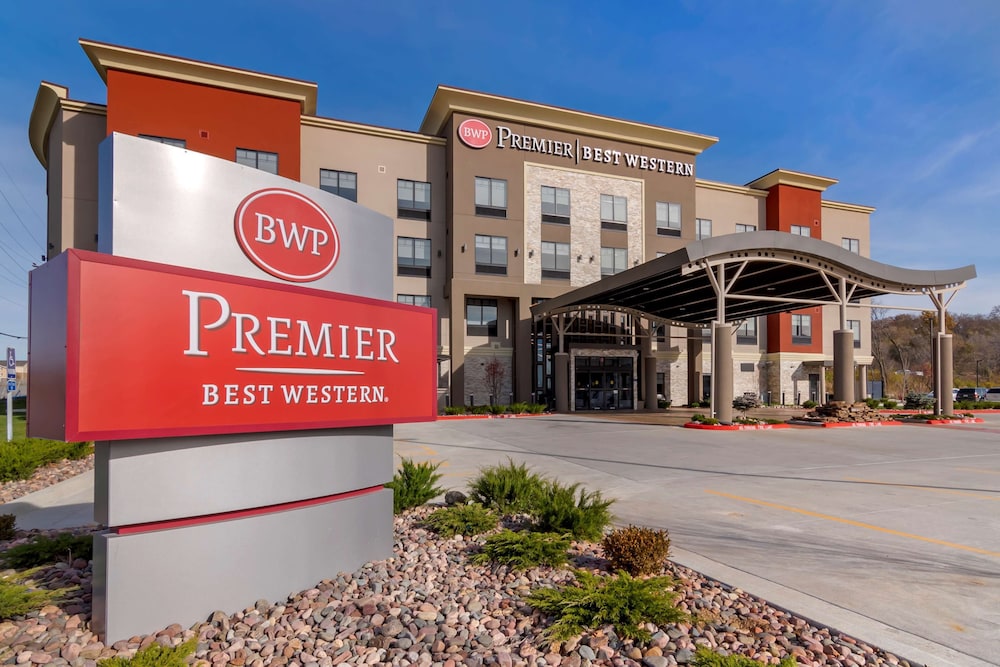 Best Western Premier Liberty Inn & Suites - Kearney