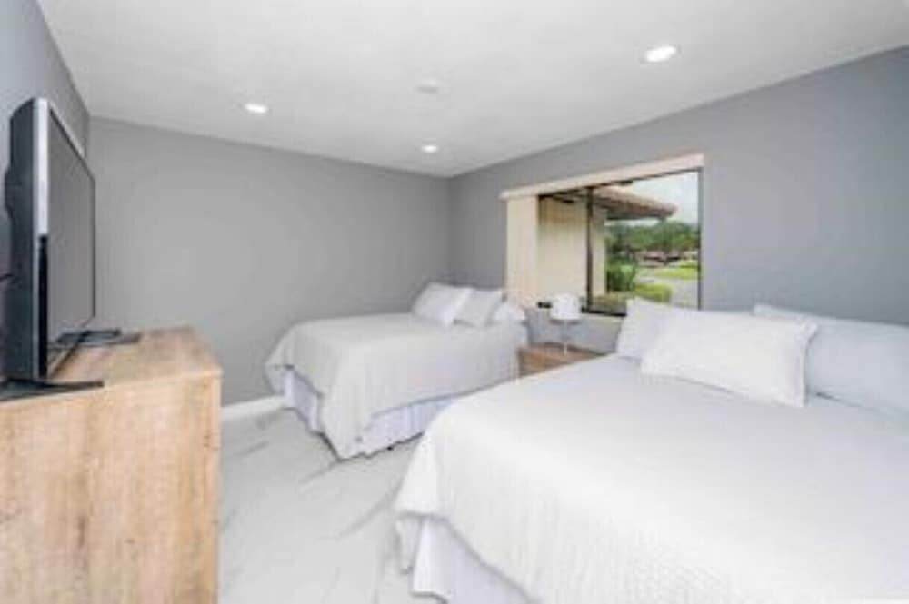 Newly Renovated Club Cottage, At Pga National - カリブ諸島