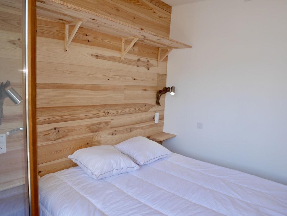 Beautiful Renovated 3-room Apartment For 6 People In The Center Of The Resort - Isère