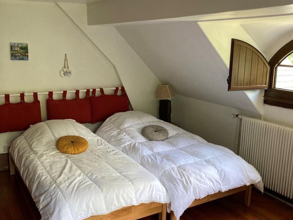 Casa Rural Clairefontaine-en-yvelines, 2 Dormitorios, 5 Personas - Yvelines