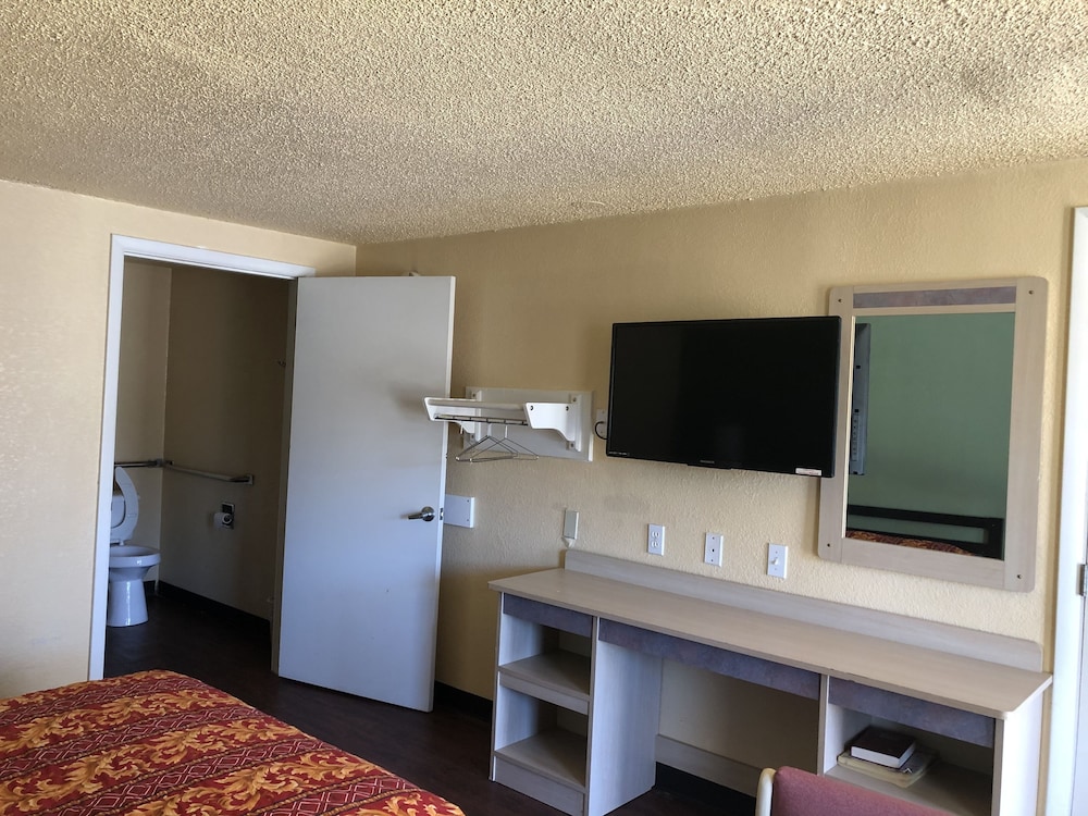 This Is Mentor Home Inn & Suites - Willoughby, OH