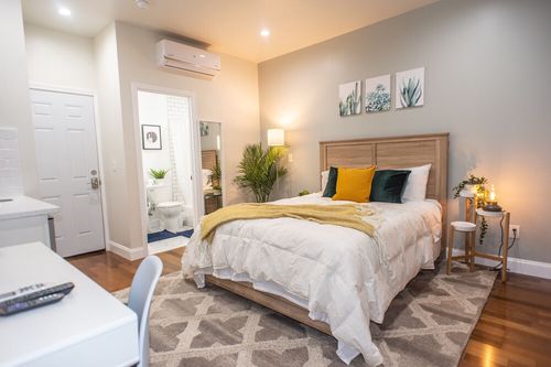 Chestnut Hill, PA Holiday Apartments and Self Catering cozycozy