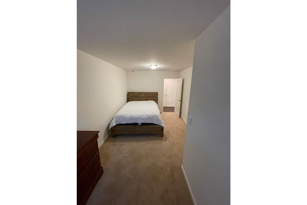 3-bedroom Luxury Escape Townhome W/backyard - South Fulton