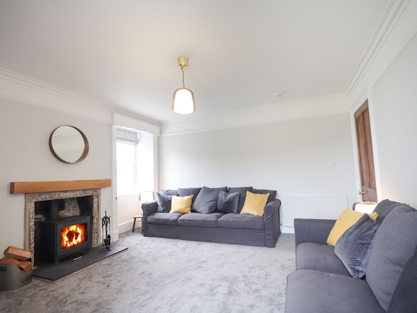 Garden House - Brodie Castle, Pet Friendly, With Open Fire In Forres - Nairn