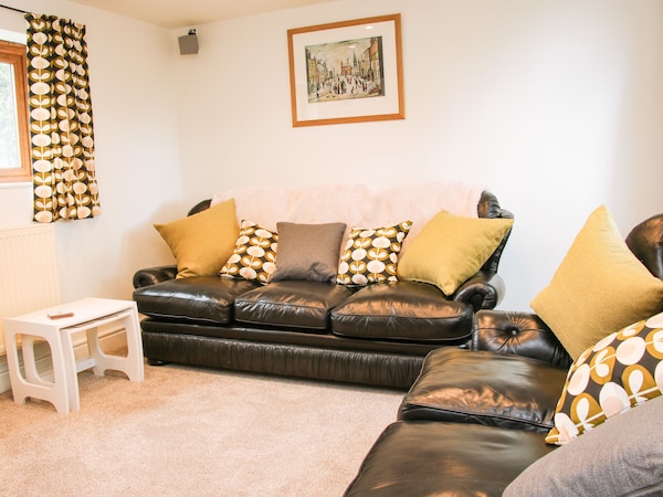 Linley Lane Cottage, Pet Friendly, With A Garden In Bishop's Castle - Church Stretton