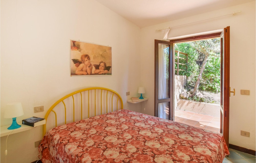 Amazing home in Trinita Dagultu Vignol with WiFi and 2 Bedrooms - Costa Paradiso