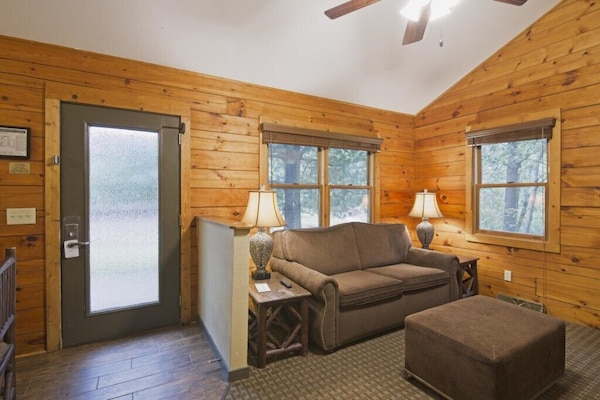 Christmas Mountain Village - 2 Bedroom Cabin - Wisconsin Dells