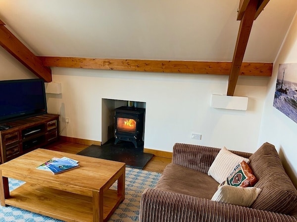 Beautiful Spacious Cottage With Sea View Close To The Village And Beach - North Devon District