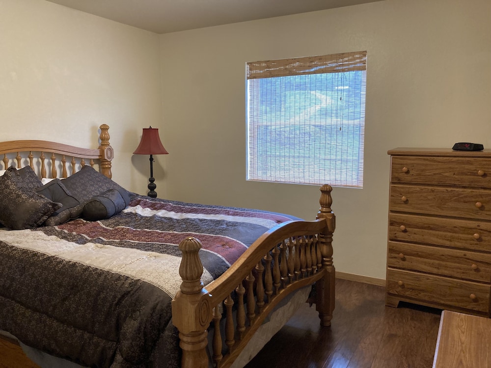Muley Hill Ranch House-deadwood, Sturgis, Weddings, Events, Horse Stalls, Rally - Spearfish, SD
