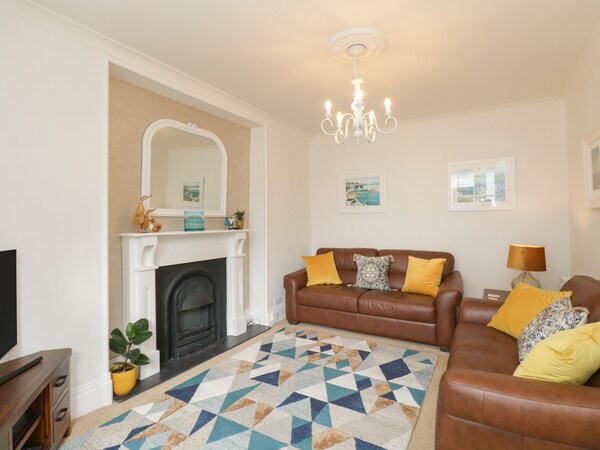 The Postmasters House, Character Holiday Cottage In Windermere - Windermere, UK