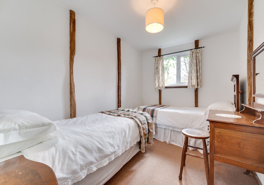 The Bothy - Two Bedroom House, Sleeps 4 - Cranbrook