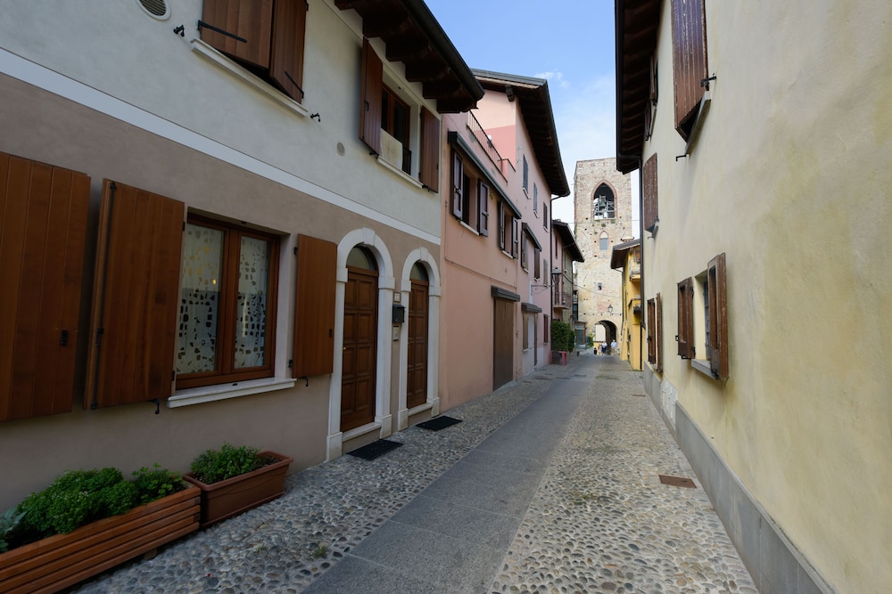 Residenza Elena - Padenghe sul Garda