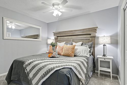 Find cheap vacation rentals in Olathe, KS cozycozy