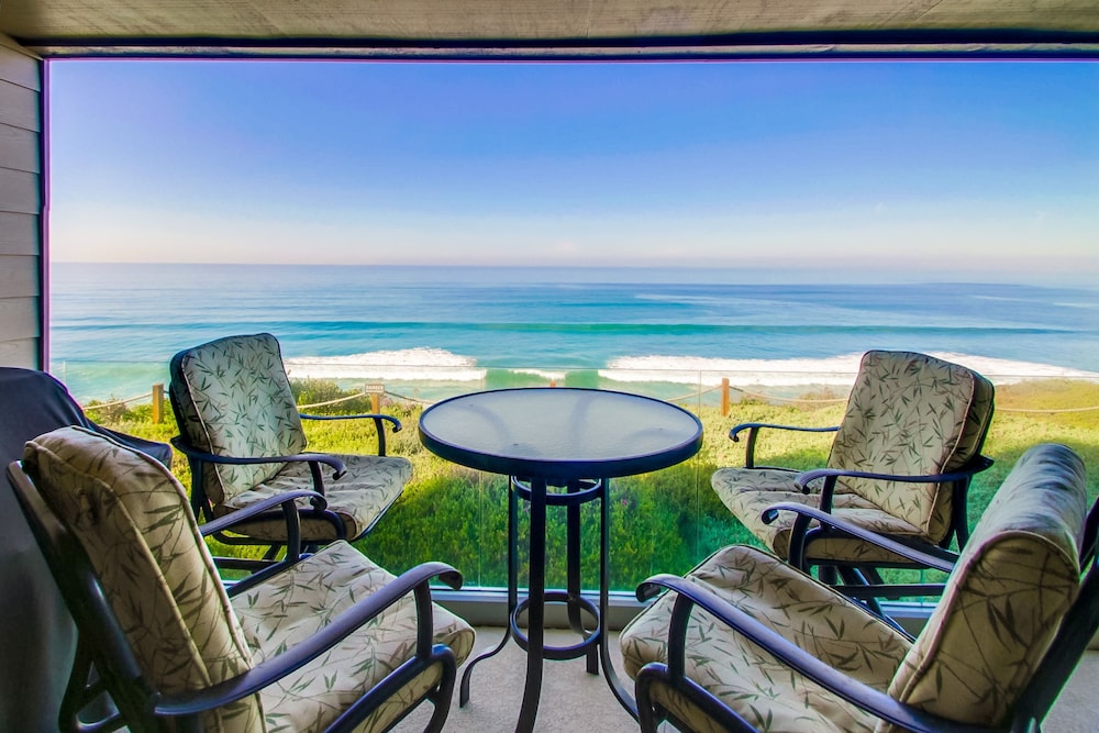 Ocean Front Views Luxury Beach Condo, Pool, Spa, Fast Wifi - Del Mar, CA