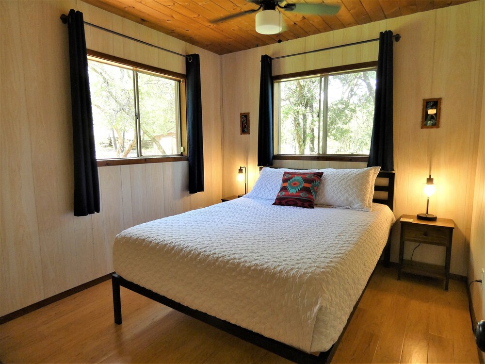 Relaxing House On 8 Acres With Trails, Bird Garden & Tours Ramsey Canyon Retreat - 시에라 비스타