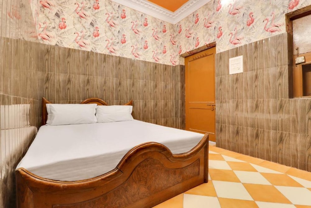Goroomgo Hotel New Lucknow - Lucknow