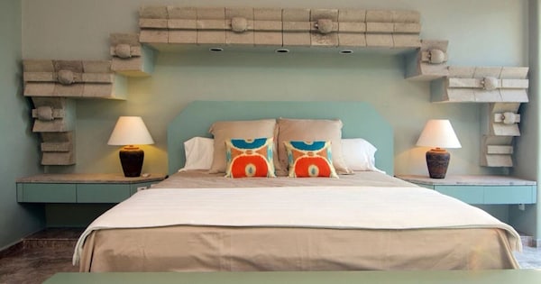 Exquisito 5 Dormitorios, Totalmente Equipado En Exclusiva Comunidad Cerrada / Playa Privada - Manzanillo, México