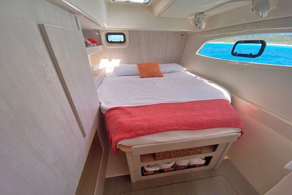 Bahamas Luxury Sailing Catamaran, Nassau To Exumas - Caribbean