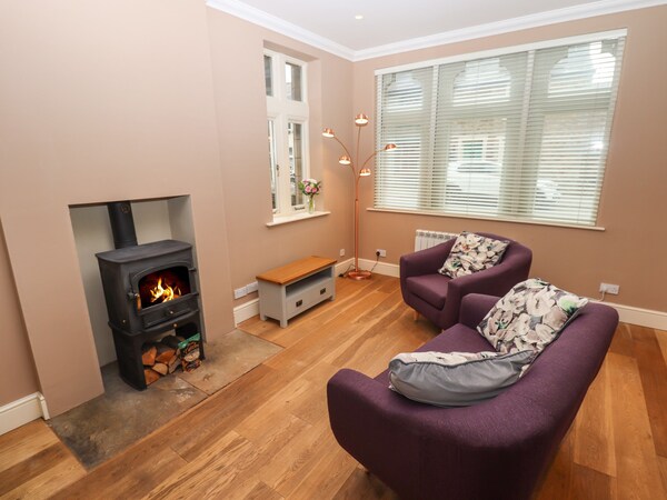 The Gatehouse, Pet Friendly, With Open Fire In Barrow, Lancashire - Clitheroe